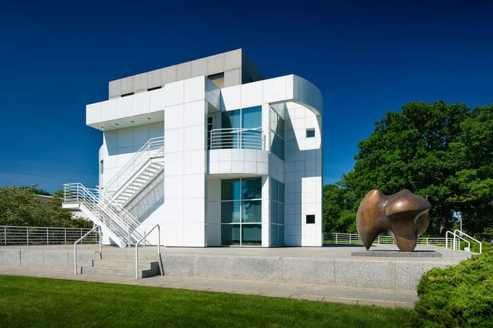 Tangerine At The Art Center